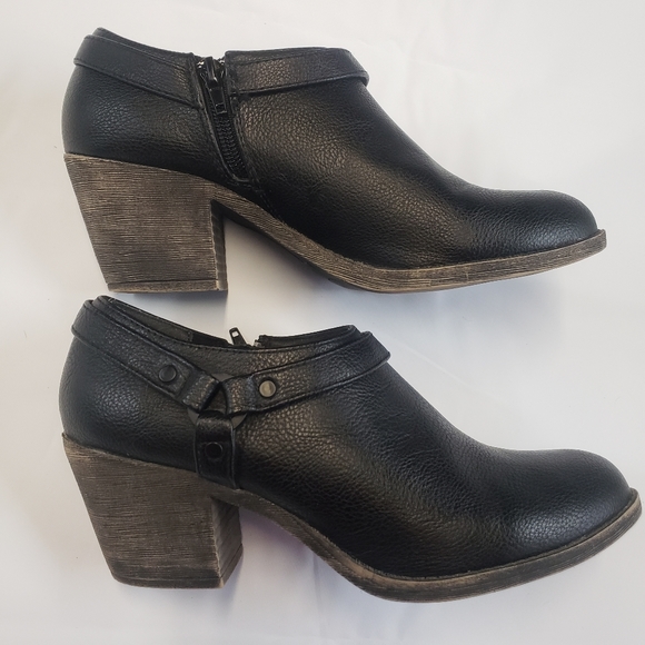 Rocket Dog Shoes - Rocketdog Booties Size 9 Black Pointed Toe Straps
